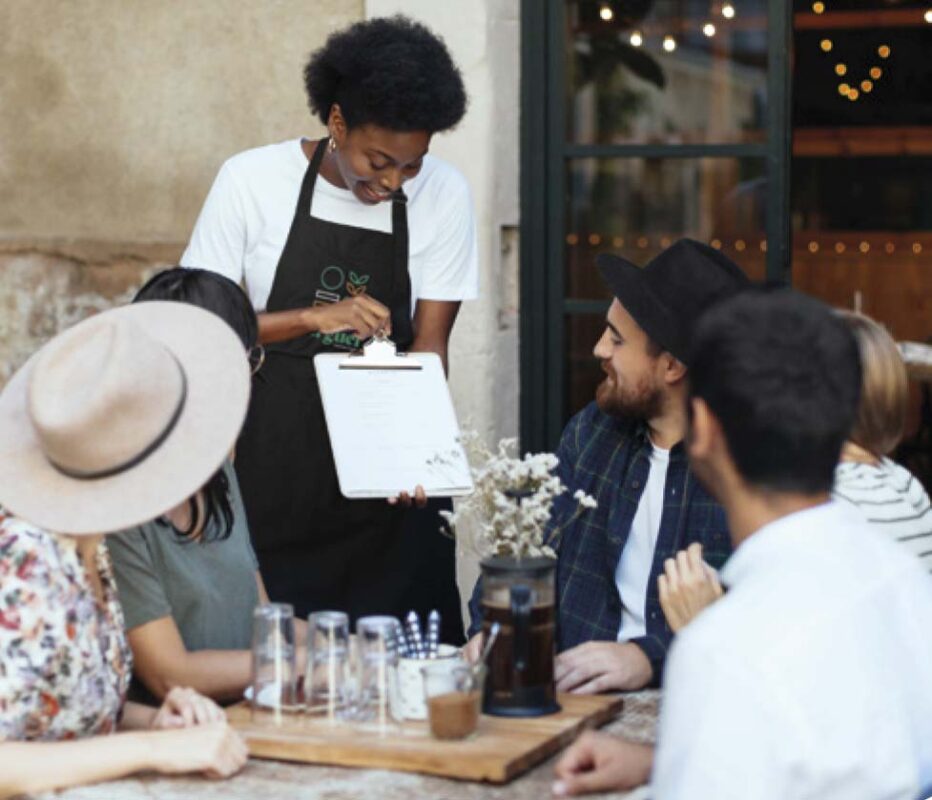 Novedades 2026 de merchandising para la empresa Estratos Madrid